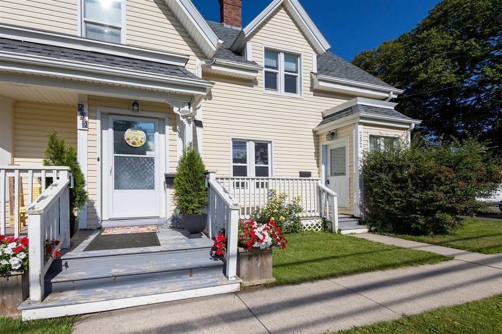 250-252 Central Street, Summerside, PE - Outdoor
