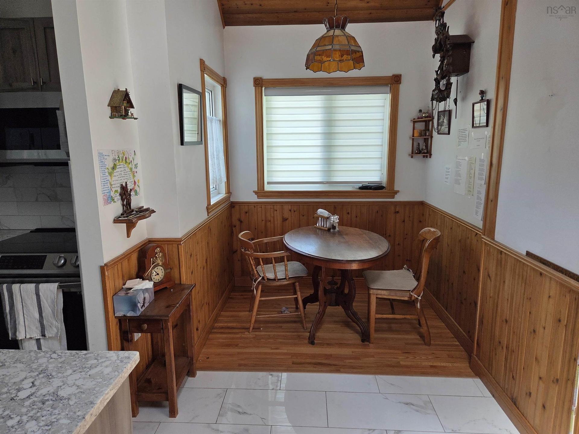 135 Dominion Street, Truro, NS - Indoor Photo Showing Dining Room