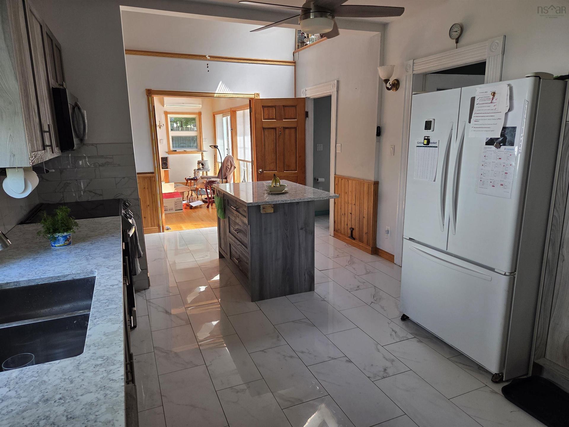 135 Dominion Street, Truro, NS - Indoor