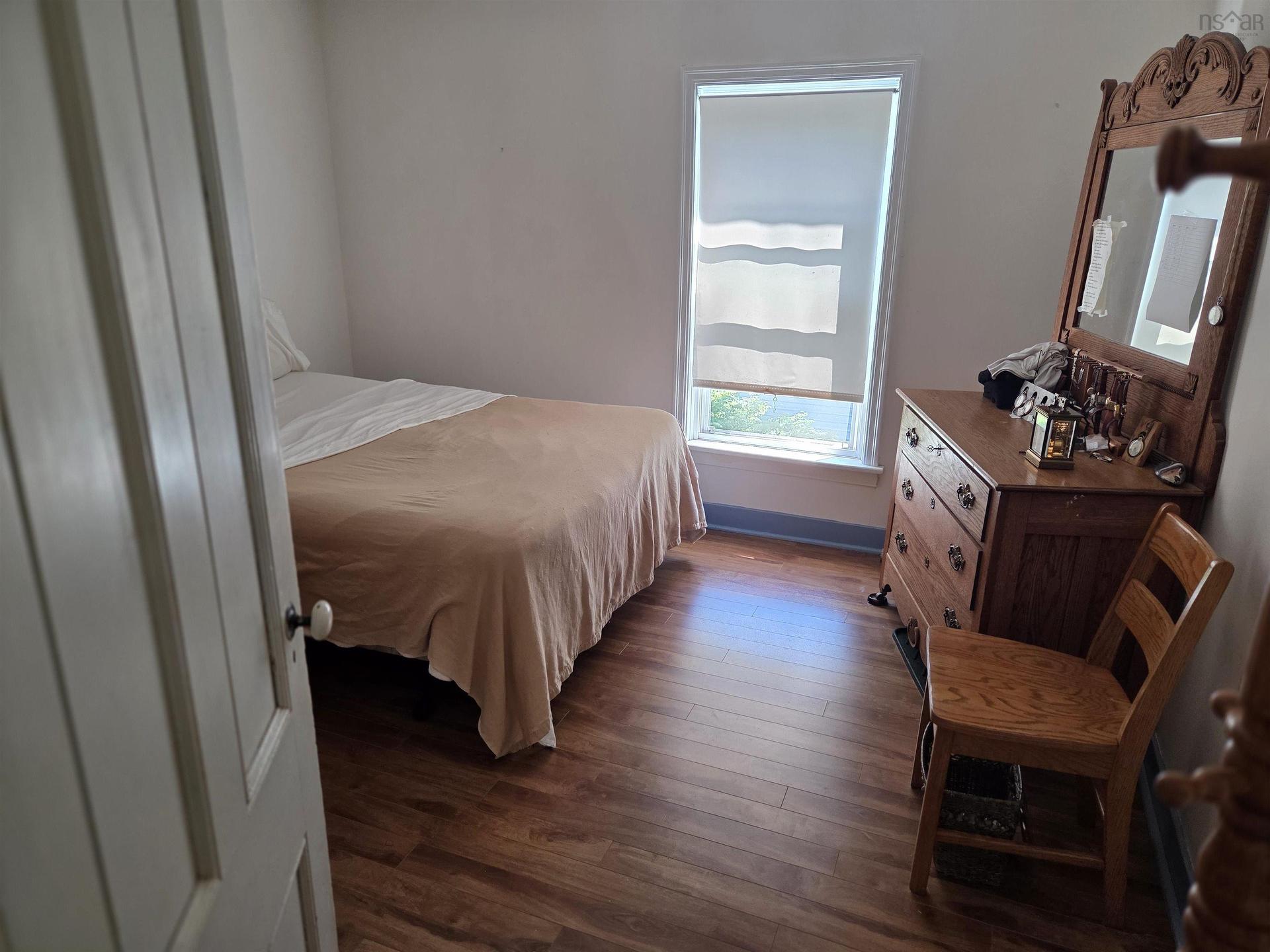 135 Dominion Street, Truro, NS - Indoor Photo Showing Bedroom