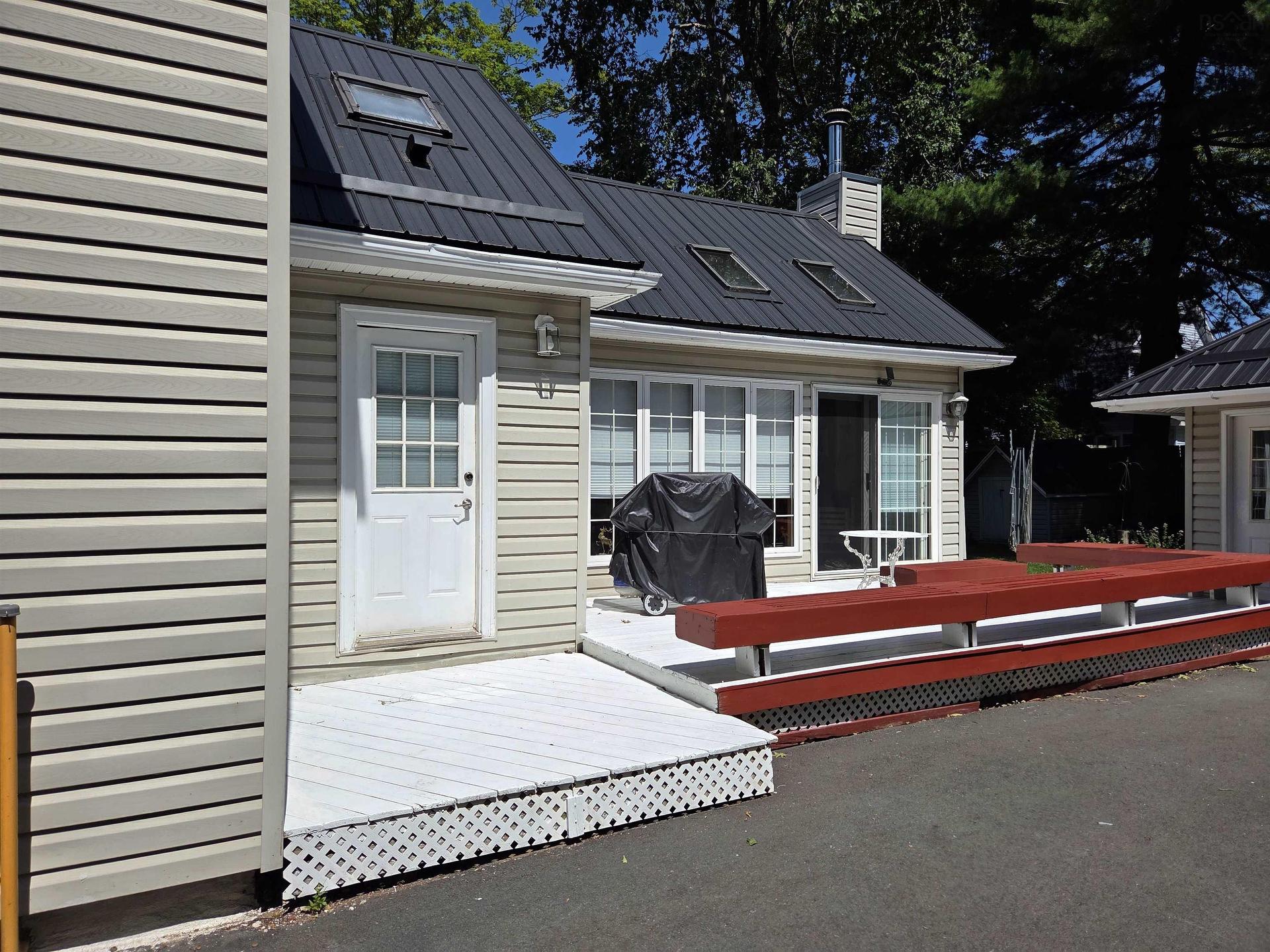 135 Dominion Street, Truro, NS - Outdoor With Deck Patio Veranda With Exterior