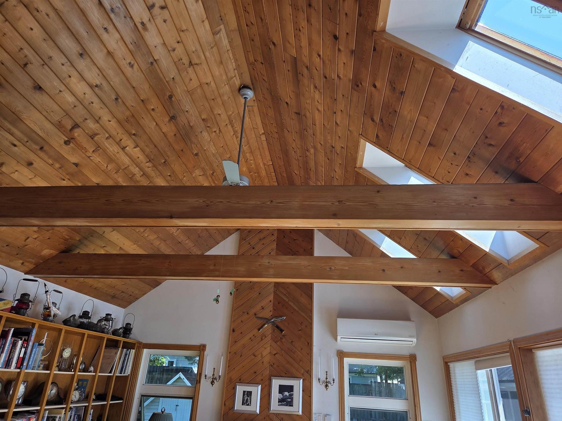 135 Dominion Street, Truro, NS - Indoor Photo Showing Other Room