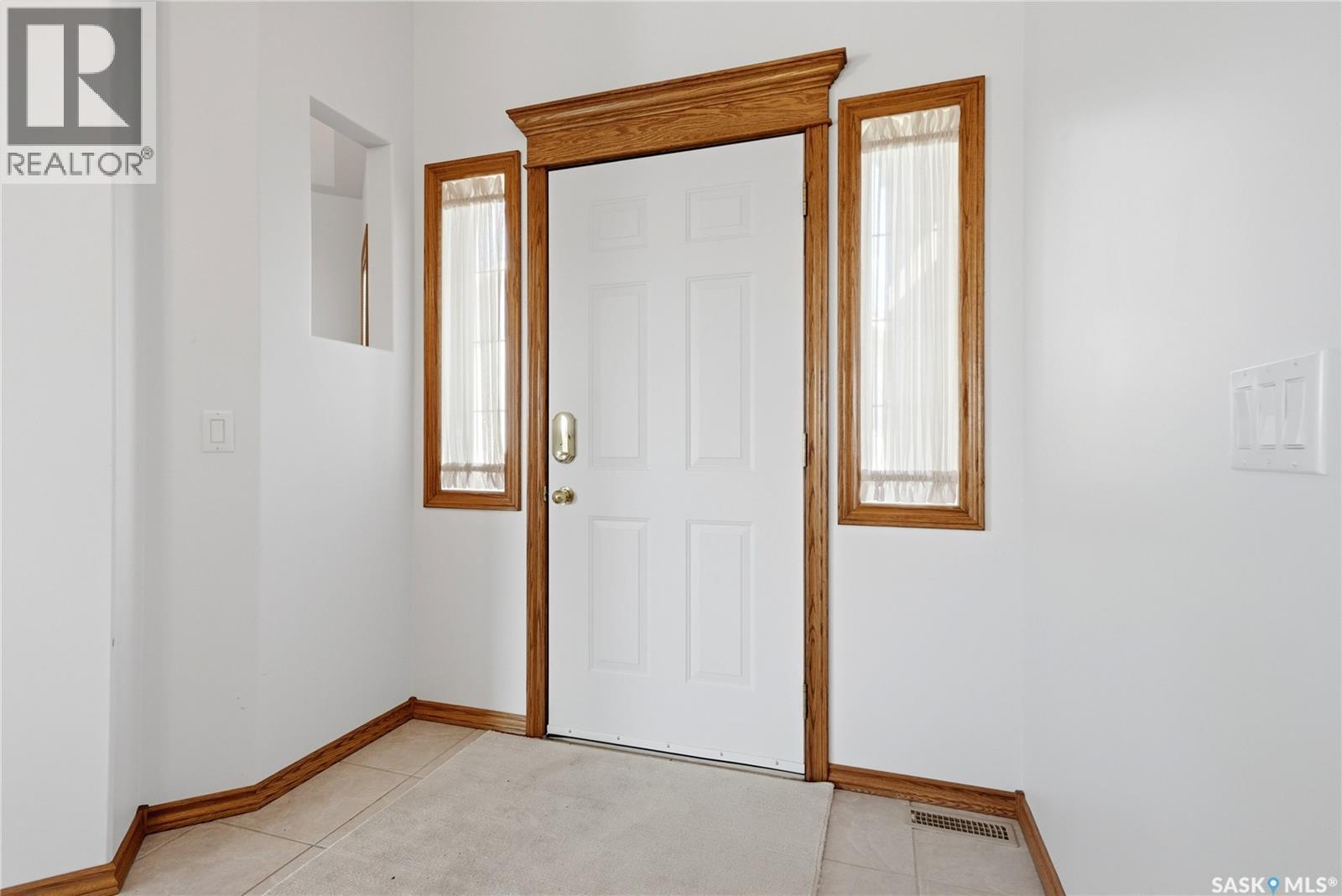 11330 Wascana Meadows, Regina, SK - Indoor Photo Showing Other Room