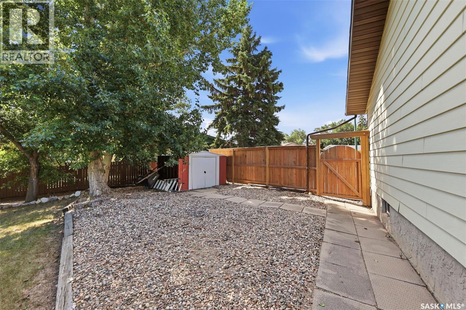19 Nash Place, Saskatoon, SK - Outdoor