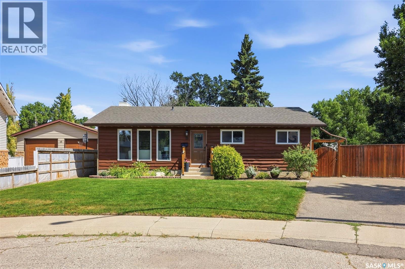 19 Nash Place, Saskatoon, SK - Outdoor