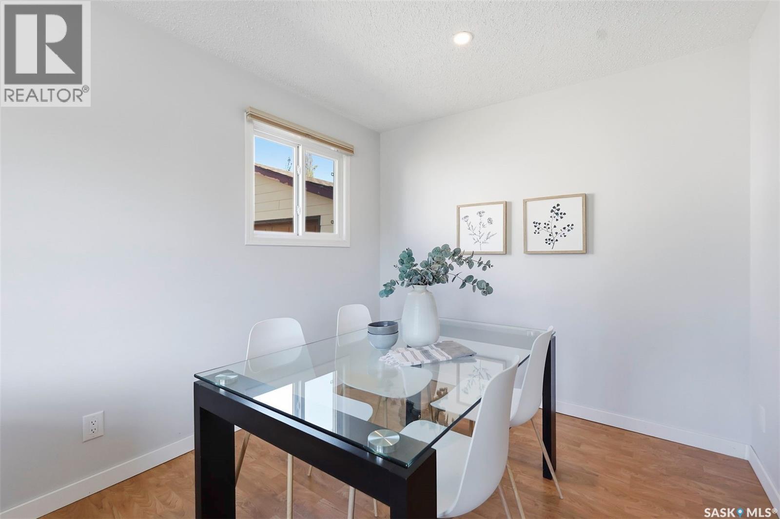 19 Nash Place, Saskatoon, SK - Indoor Photo Showing Dining Room