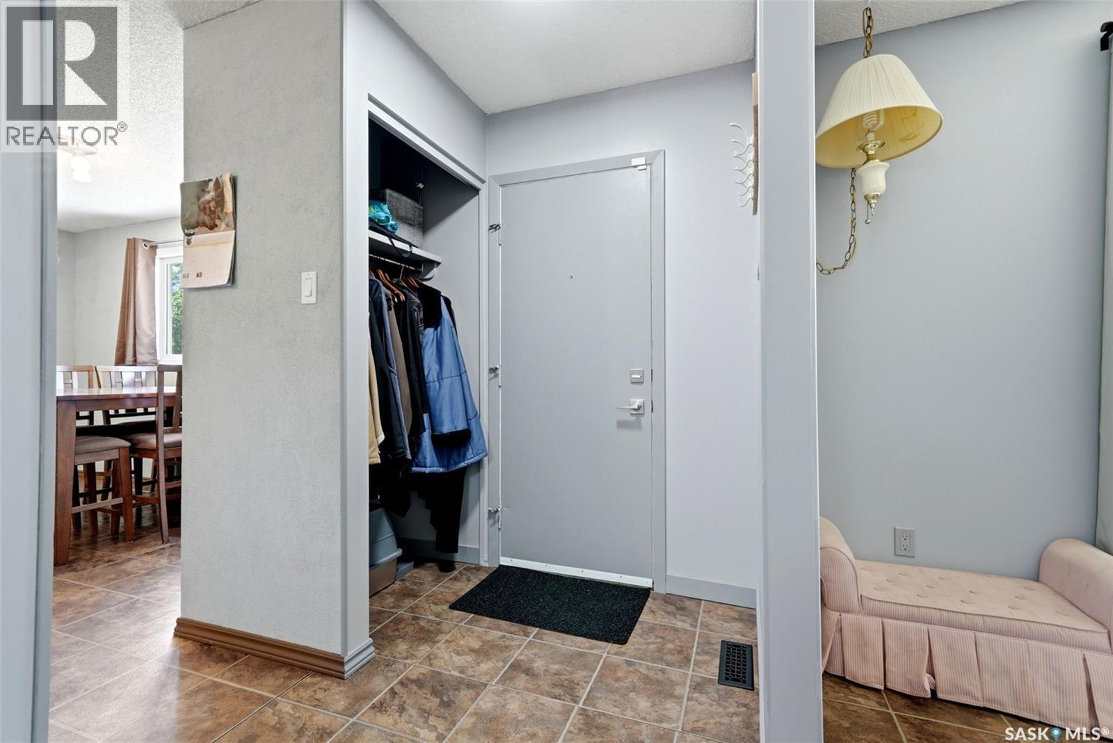51 Martinac Crescent, Regina, SK - Indoor Photo Showing Other Room