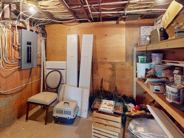 4311 Westview Ave, Powell River, BC - Indoor Photo Showing Basement