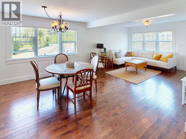 4311 Westview Ave, Powell River, BC - Indoor