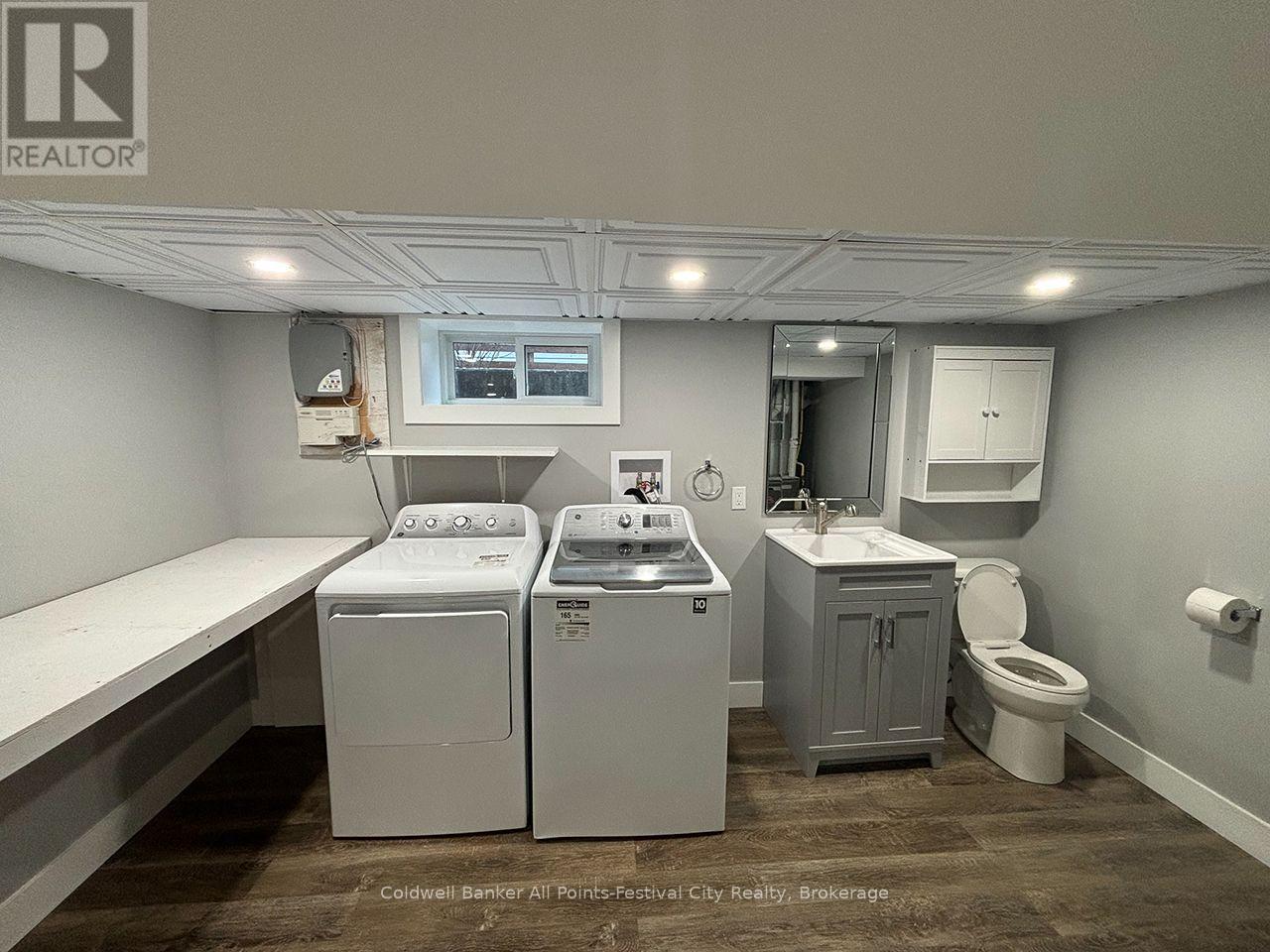 13 Waterloo Street N, Goderich (Goderich (Town)), ON - Indoor Photo Showing Laundry Room