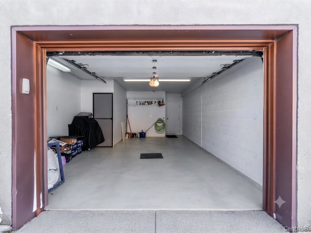 Garage - 55-435 Boul. Dagenais E., Laval (Vimont), QC -