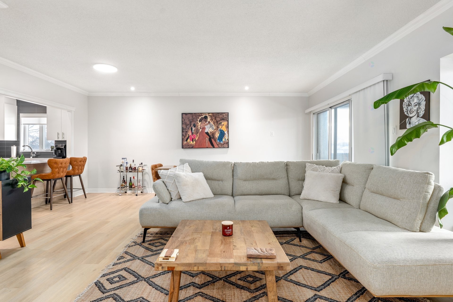 Living Room - 55-435 Boul. Dagenais E., Laval (Vimont), QC - Indoor Photo Showing Living Room
