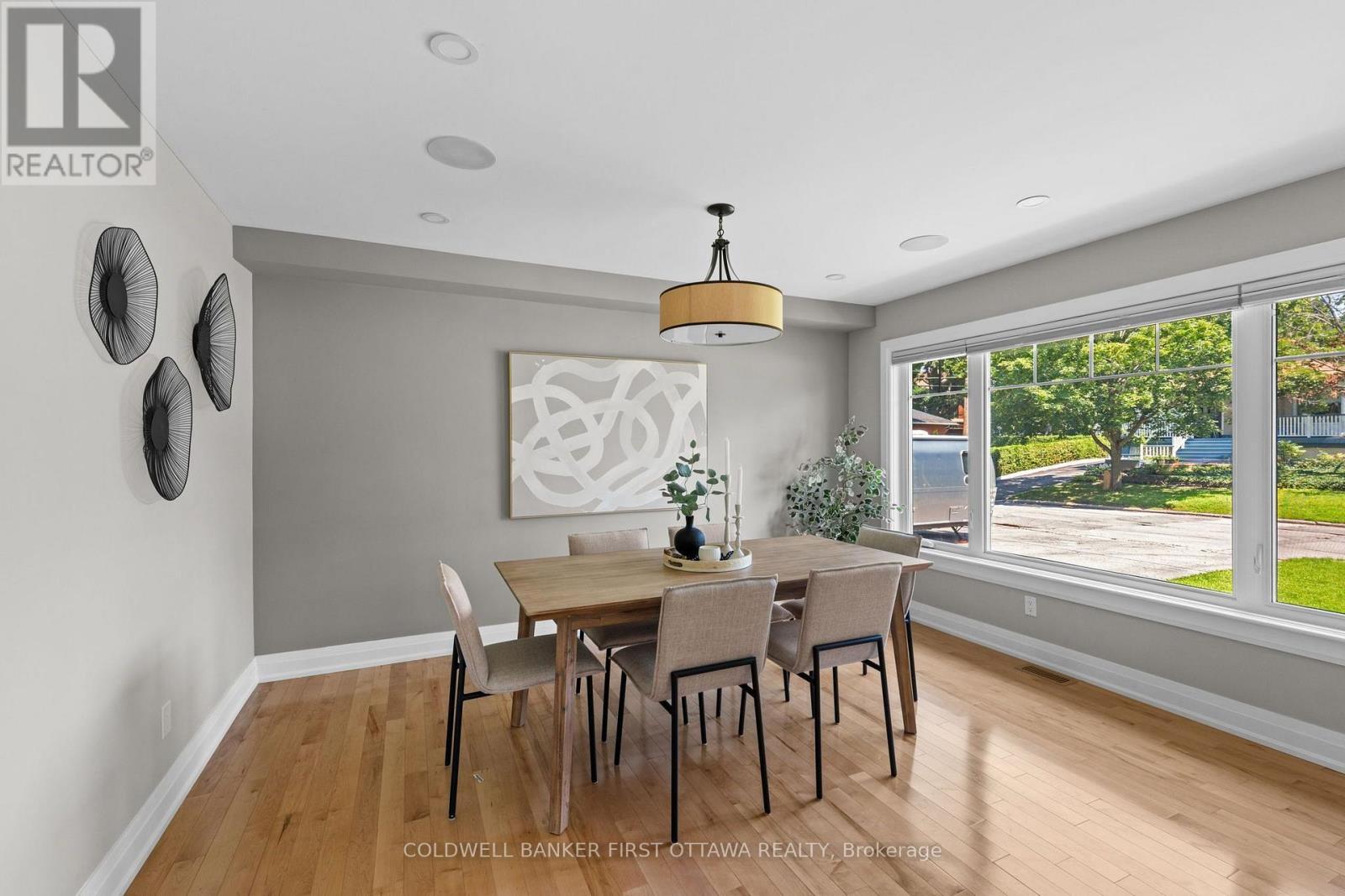 199 Mountbatten Avenue, Ottawa, ON - Indoor Photo Showing Dining Room