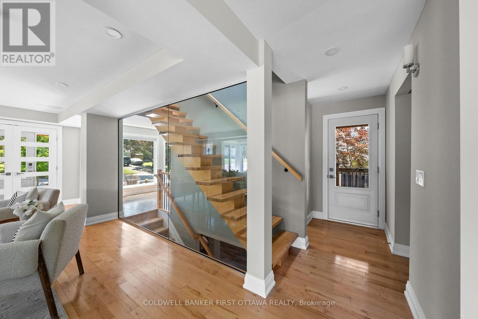 199 Mountbatten Avenue, Ottawa, ON - Indoor