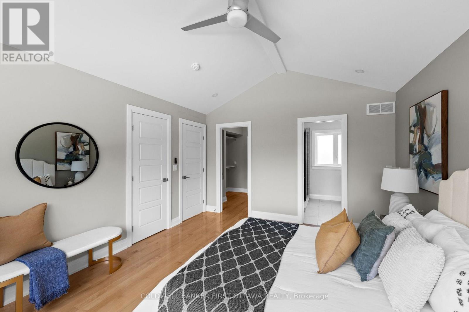199 Mountbatten Avenue, Ottawa, ON - Indoor Photo Showing Bedroom