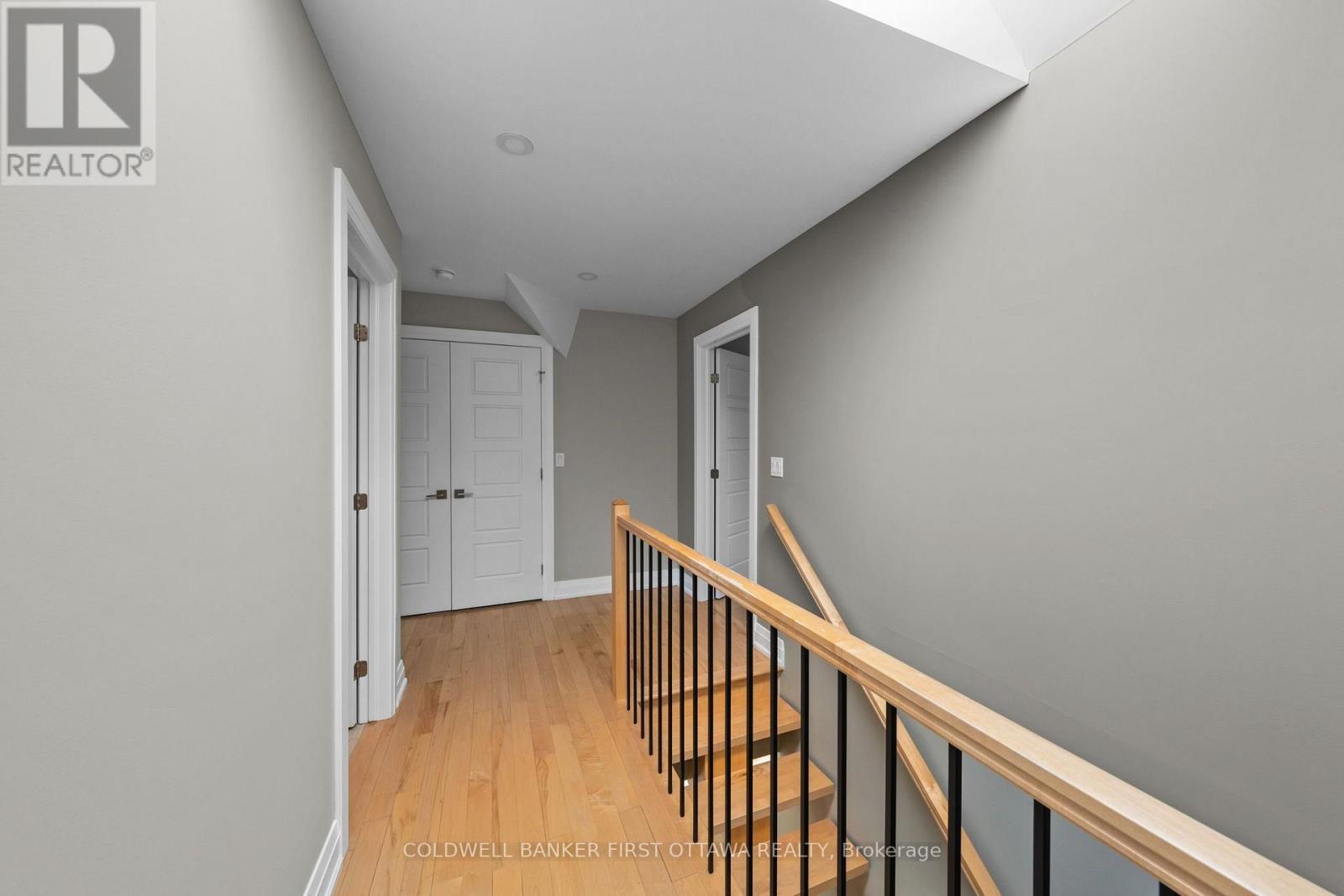 199 Mountbatten Avenue, Ottawa, ON - Indoor Photo Showing Other Room