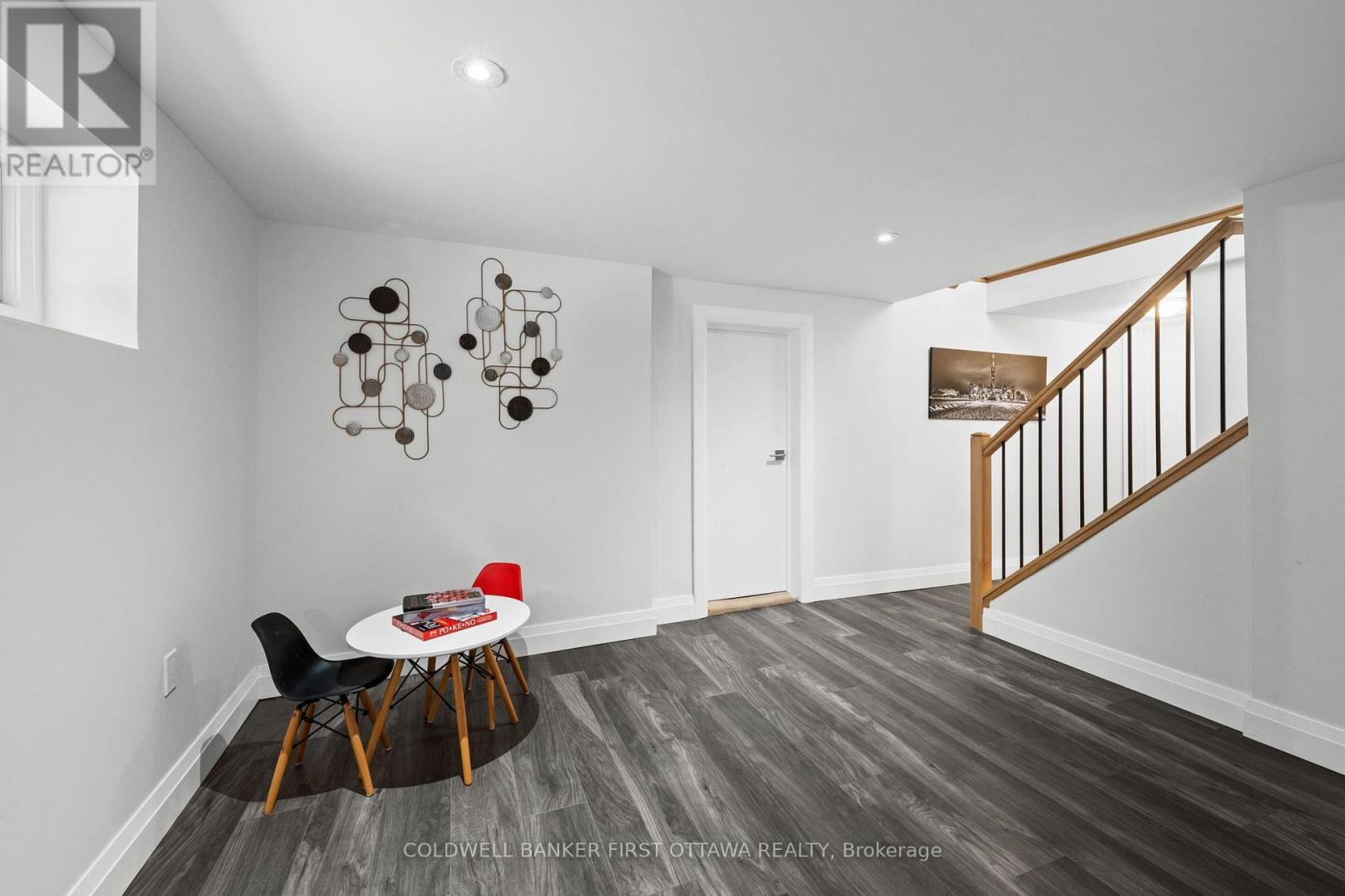 199 Mountbatten Avenue, Ottawa, ON - Indoor Photo Showing Other Room