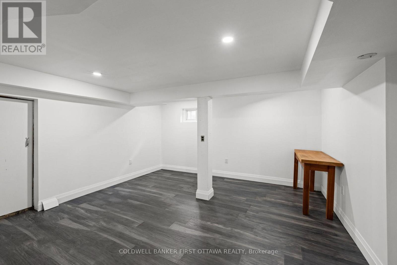 199 Mountbatten Avenue, Ottawa, ON - Indoor Photo Showing Other Room