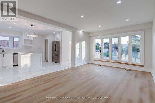 63 Hardale Crescent, Hamilton, ON - Indoor