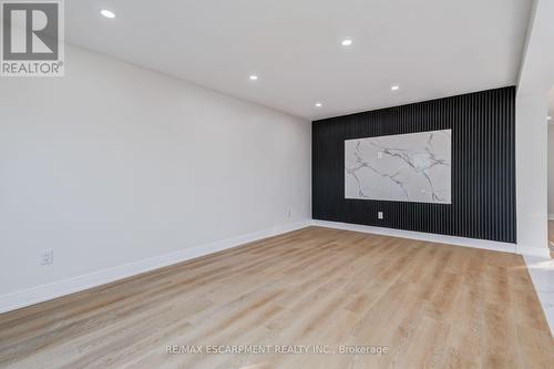 63 Hardale Crescent, Hamilton, ON - Indoor