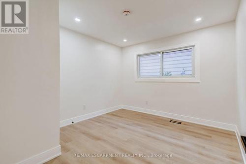 63 Hardale Crescent, Hamilton, ON - Indoor Photo Showing Other Room