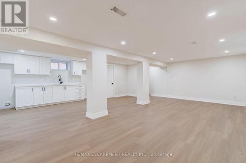63 Hardale Crescent, Hamilton, ON - Indoor