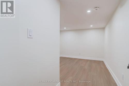 63 Hardale Crescent, Hamilton, ON - Indoor Photo Showing Other Room