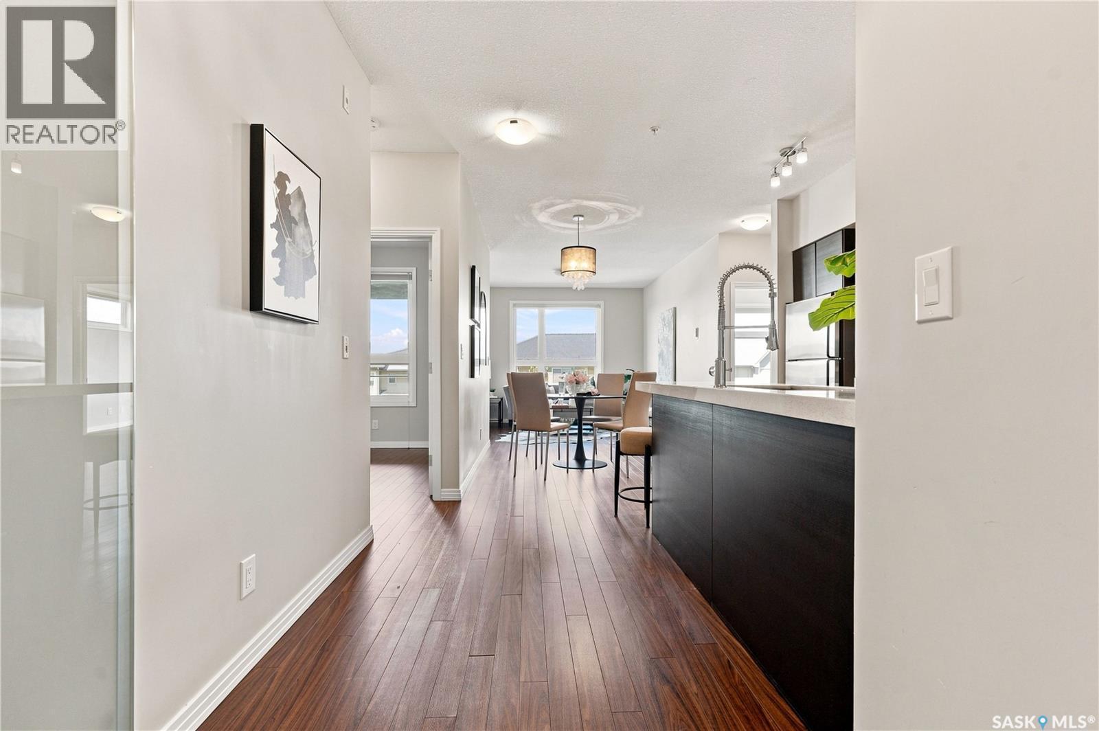206 225 Maningas Bend, Saskatoon, SK - Indoor