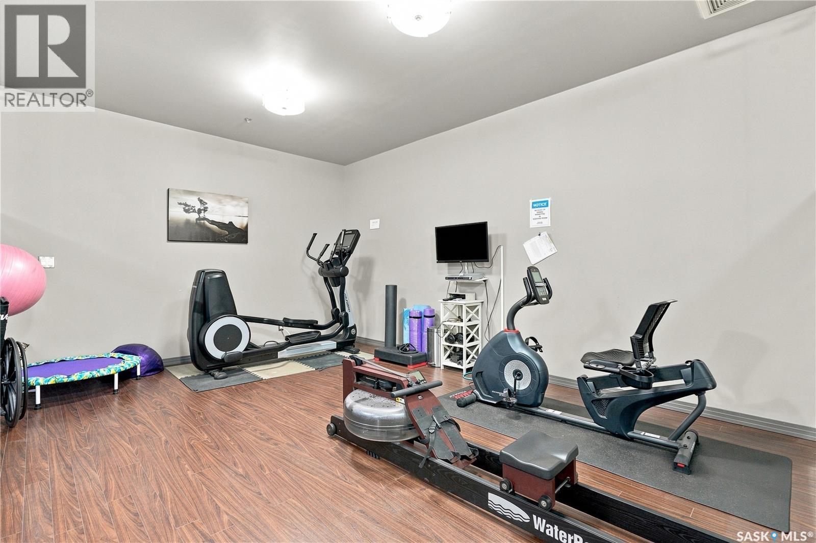 206 225 Maningas Bend, Saskatoon, SK - Indoor Photo Showing Gym Room