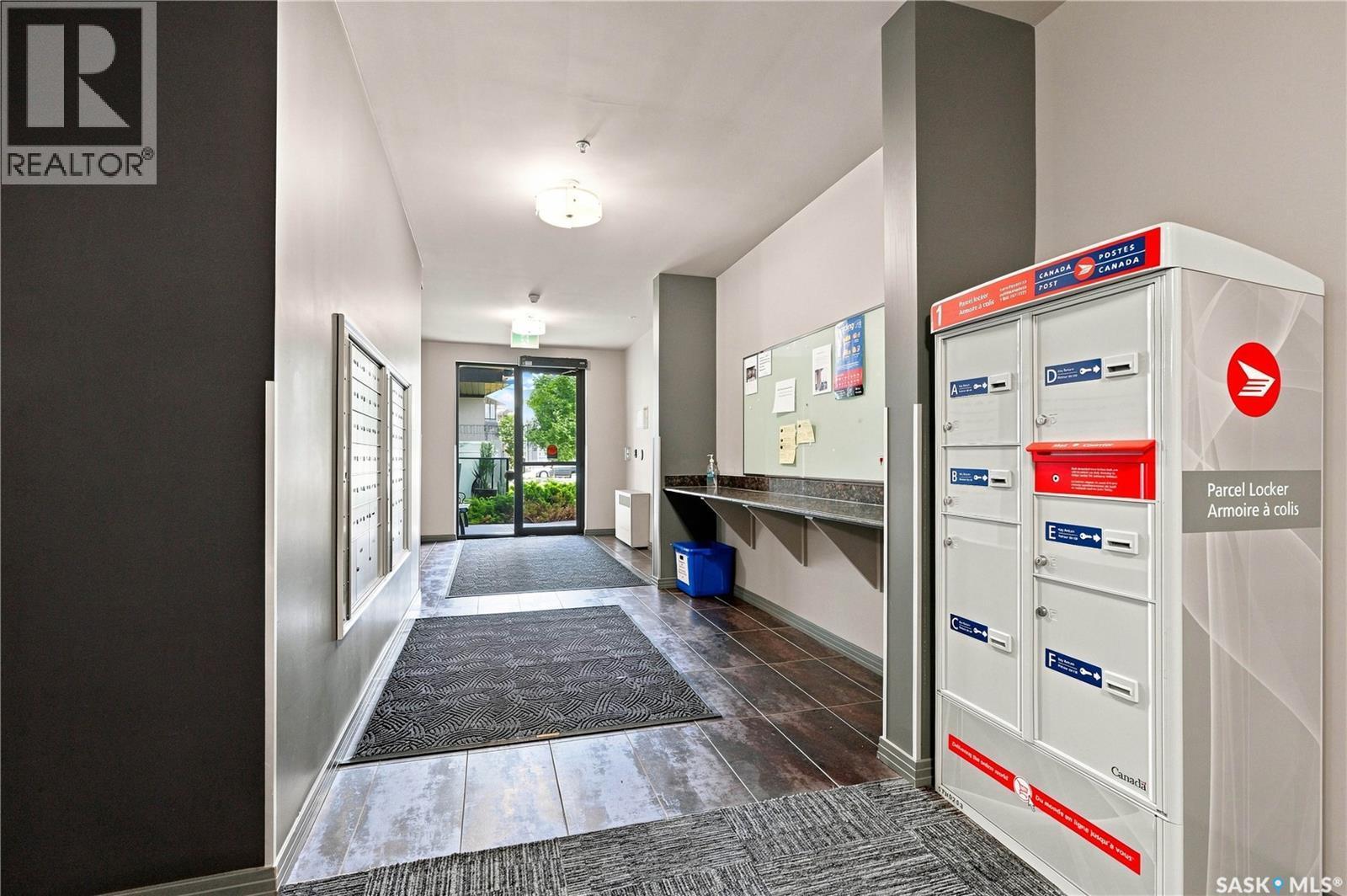 206 225 Maningas Bend, Saskatoon, SK - Indoor Photo Showing Other Room