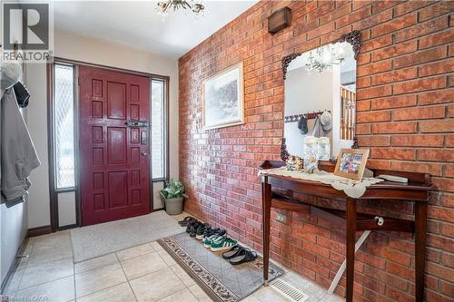 18 Villa Court, Hamilton, ON - Indoor