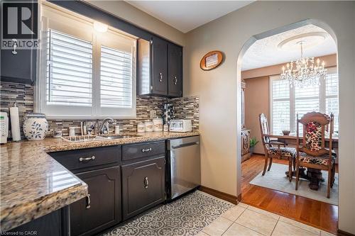 18 Villa Court, Hamilton, ON - Indoor