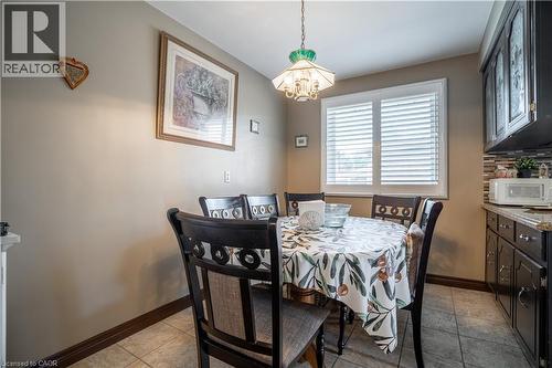 18 Villa Court, Hamilton, ON - Indoor Photo Showing Dining Room