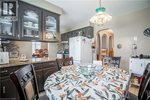 18 Villa Court, Hamilton, ON - Indoor
