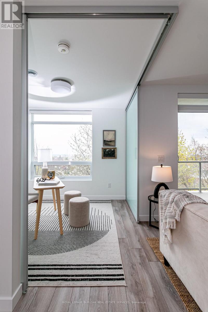 206 - 455 Charleton Avenue E, Hamilton, ON - Indoor Photo Showing Bedroom
