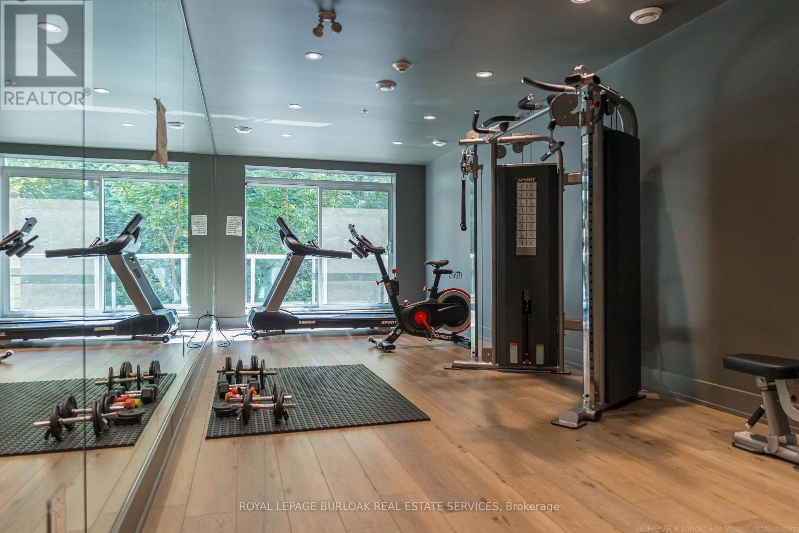 206 - 455 Charleton Avenue E, Hamilton, ON - Indoor Photo Showing Gym Room