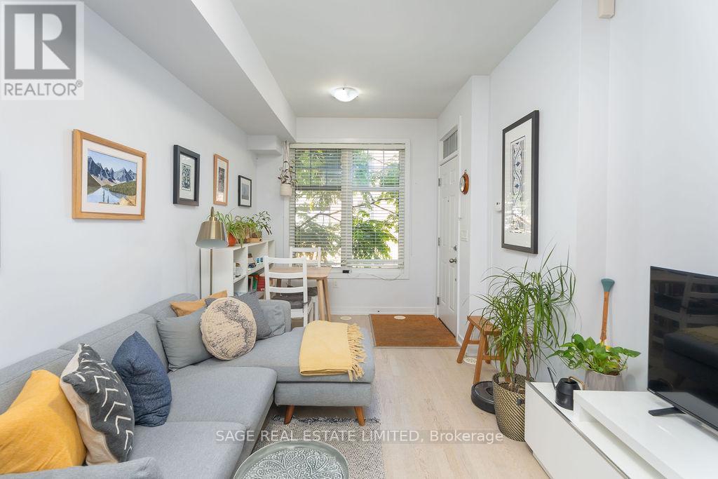 Th3 - 150 Broadview Avenue, Toronto, ON - Indoor Photo Showing Other Room