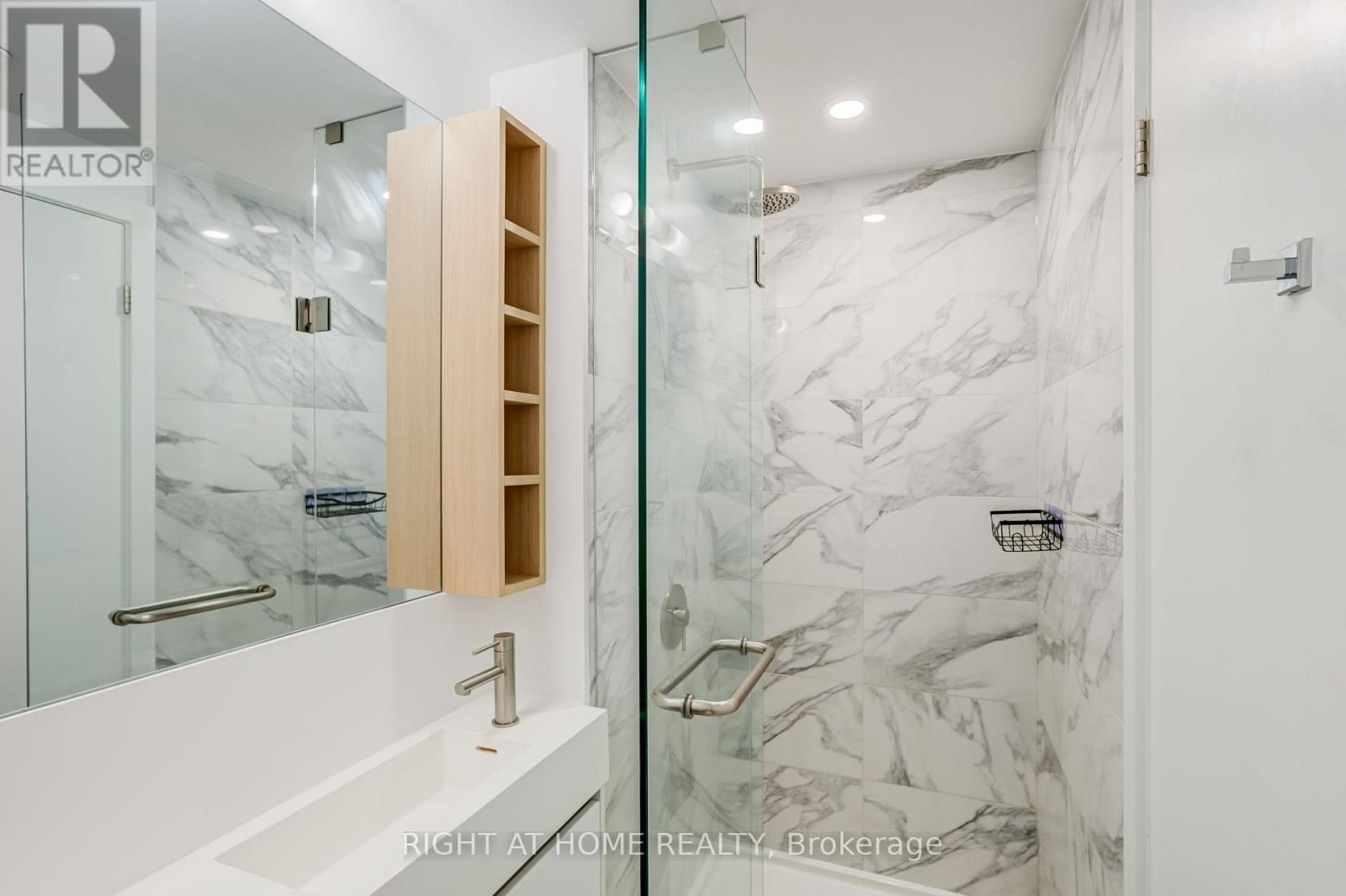 908 - 1100 Sheppard Avenue W, Toronto, ON - Indoor Photo Showing Bathroom