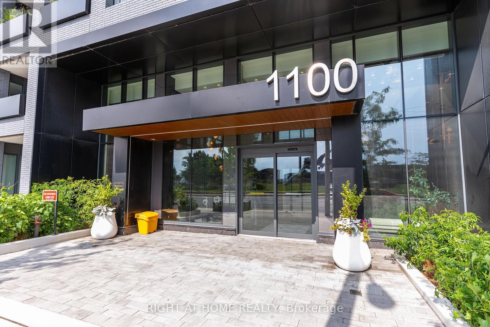 908 - 1100 Sheppard Avenue W, Toronto, ON - Outdoor