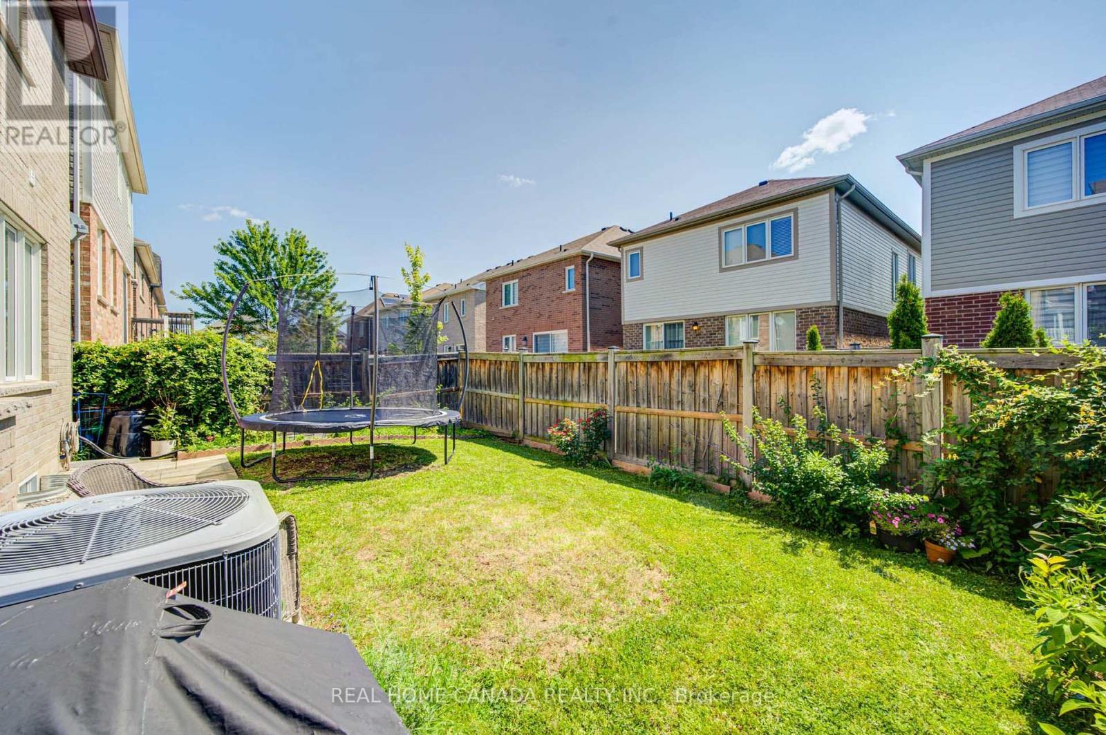 558 Bartleman Terrace, Milton, ON - Outdoor