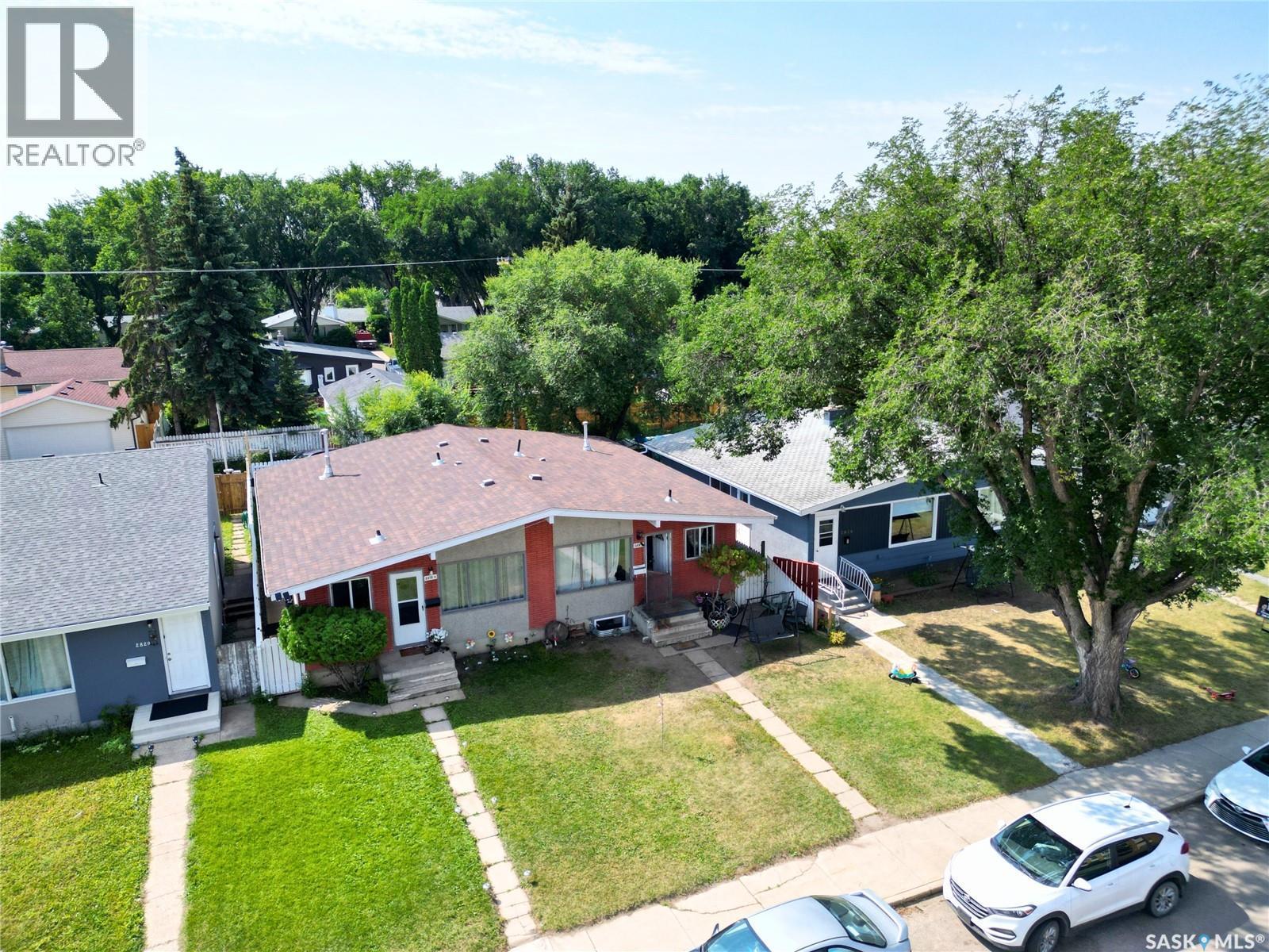 A&B 2818 7Th Street E, Saskatoon, SK - Outdoor