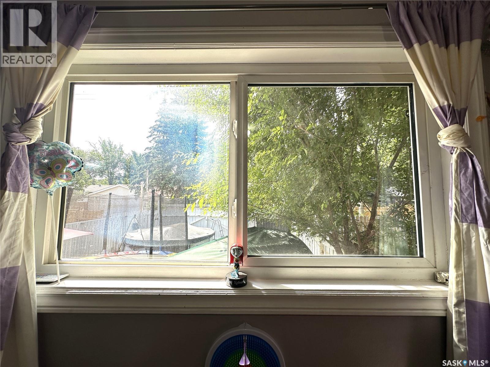 A&B 2818 7Th Street E, Saskatoon, SK - Indoor Photo Showing Other Room