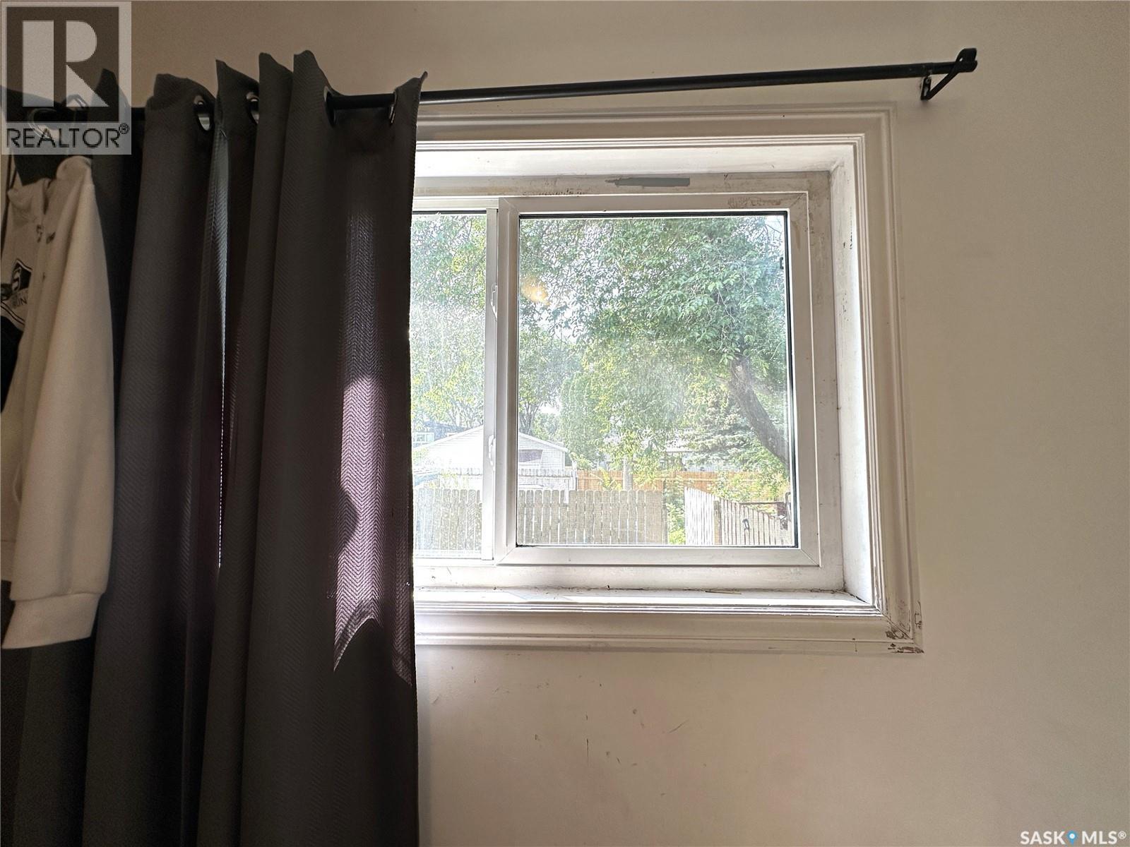 A&B 2818 7Th Street E, Saskatoon, SK - Indoor Photo Showing Other Room