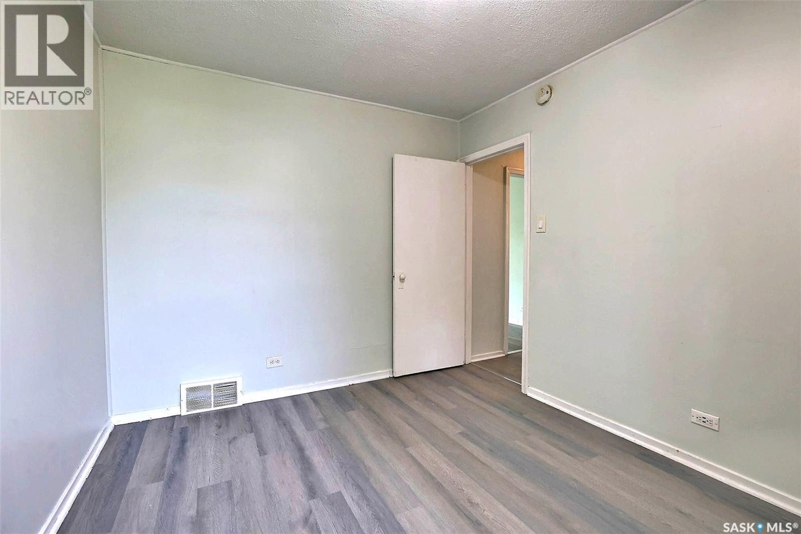 859 Pasqua Street, Regina, SK - Indoor Photo Showing Other Room