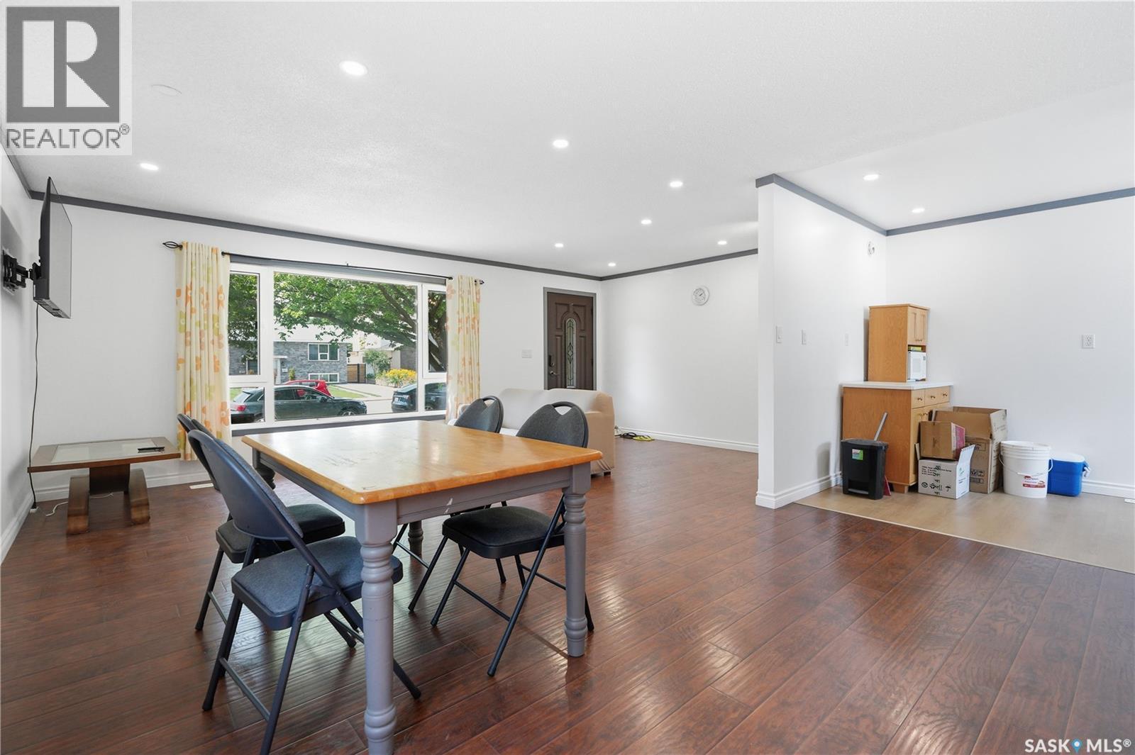 1809 Arlington Avenue, Saskatoon, SK - Indoor Photo Showing Dining Room