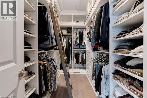 921 Scenic Drive, Hamilton, ON - Indoor With Storage