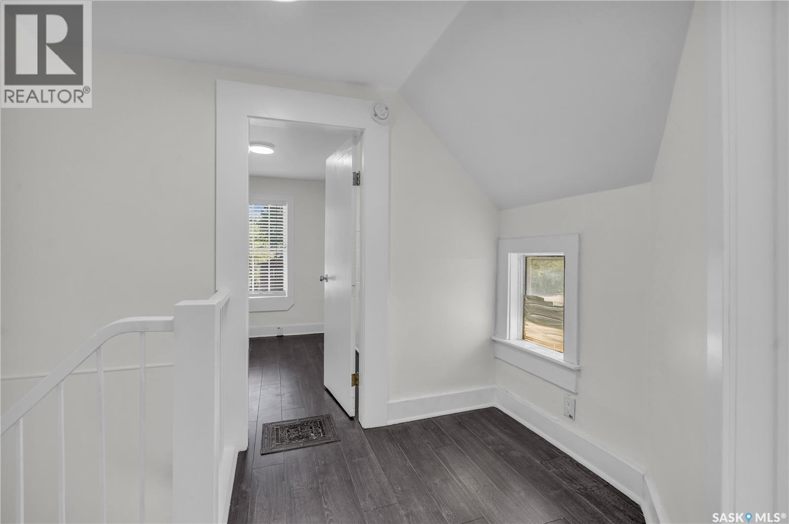 223 I Avenue S, Saskatoon, SK - Indoor Photo Showing Other Room