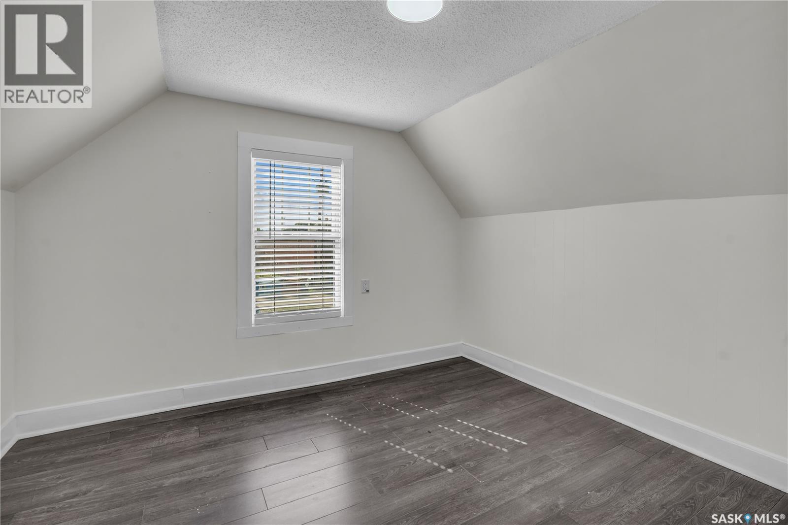 223 I Avenue S, Saskatoon, SK - Indoor Photo Showing Other Room