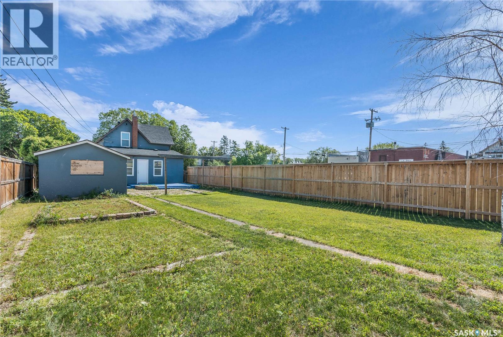 223 I Avenue S, Saskatoon, SK - Outdoor