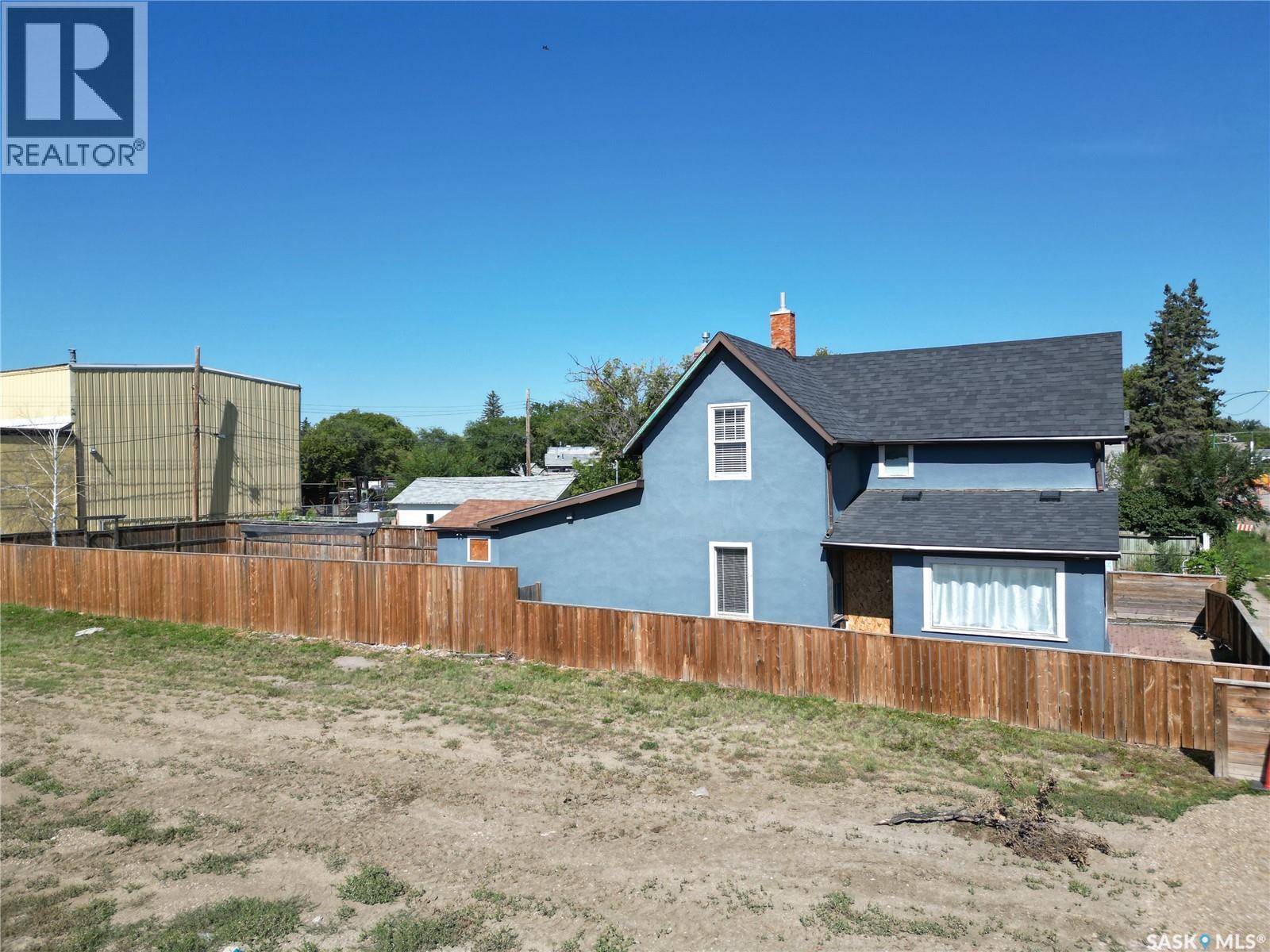 223 I Avenue S, Saskatoon, SK - Outdoor